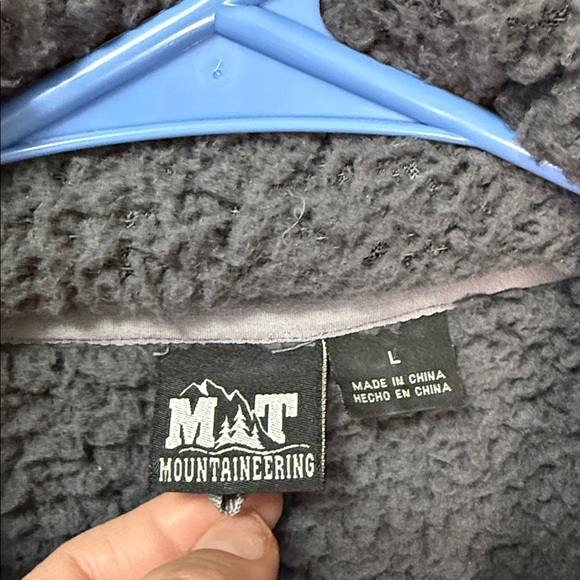 Mountaineering SZ L Charcoal Fleece Vest W/ Zipper Pockets - Picture 2 of 6